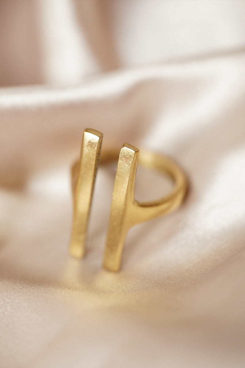 african-jewelry-unclosed-brass-ring-4