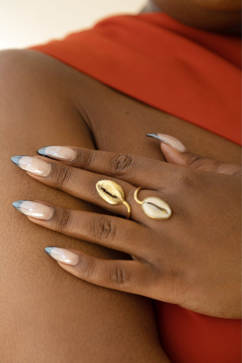 Mota Cowry Brass Ring