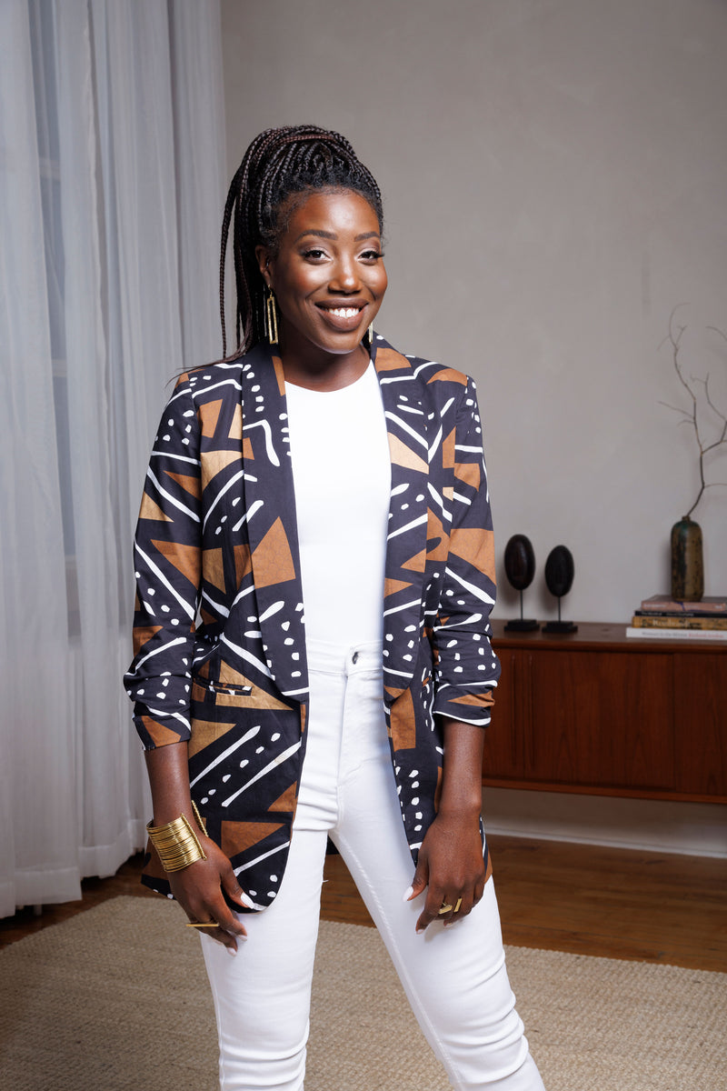 Model wearing Tara African print blazer